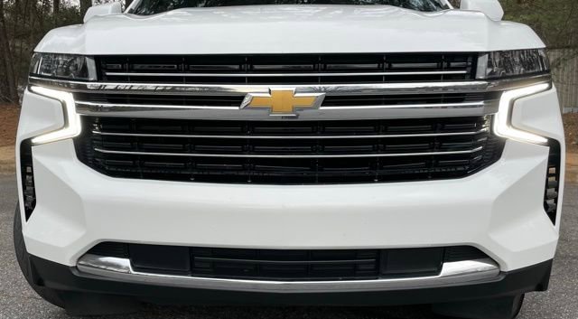 Used 2021 Chevrolet Suburban LT w/ Rear Media and Nav Package image 4