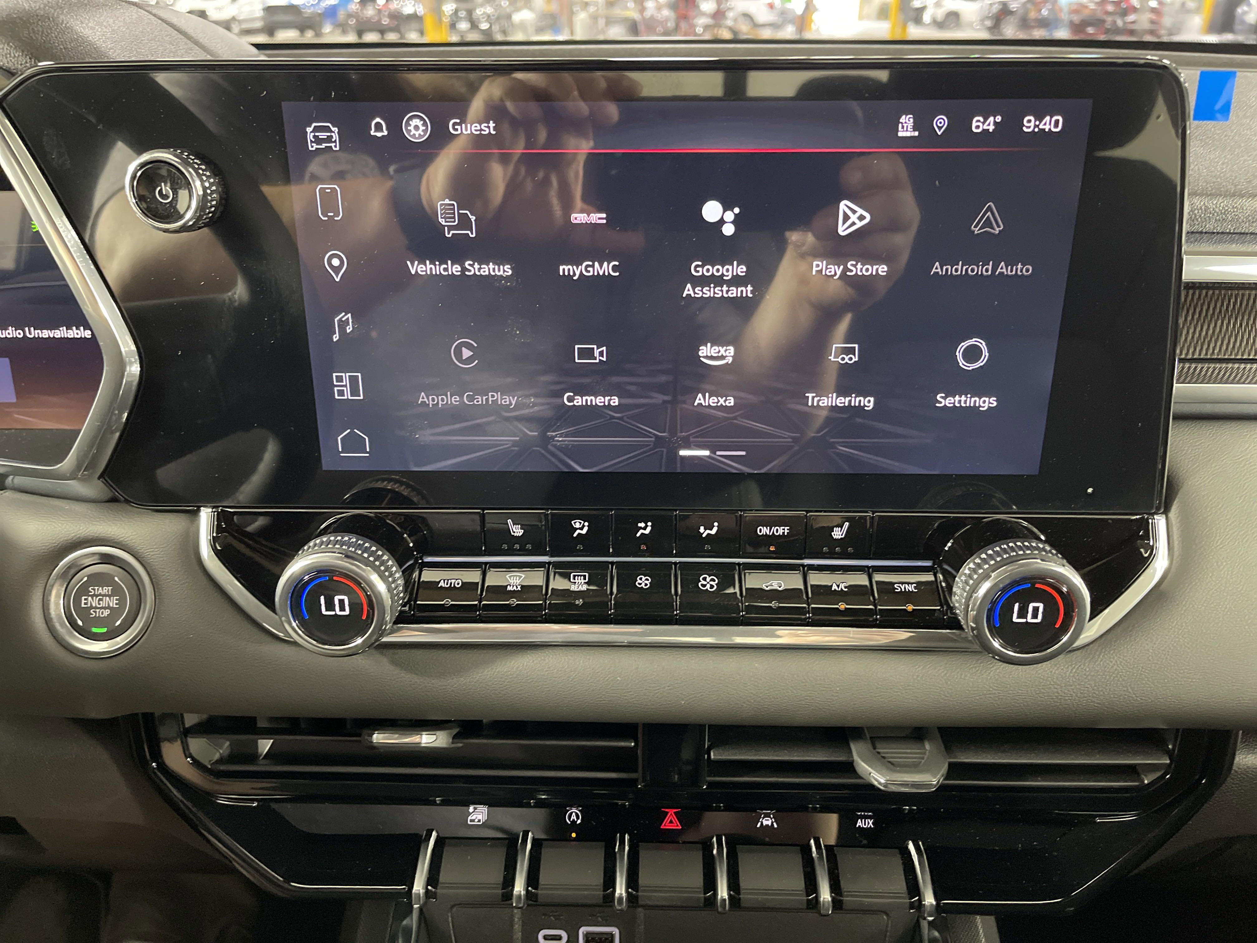 New 2025 GMC Canyon Elevation w/ Convenience Package image 23