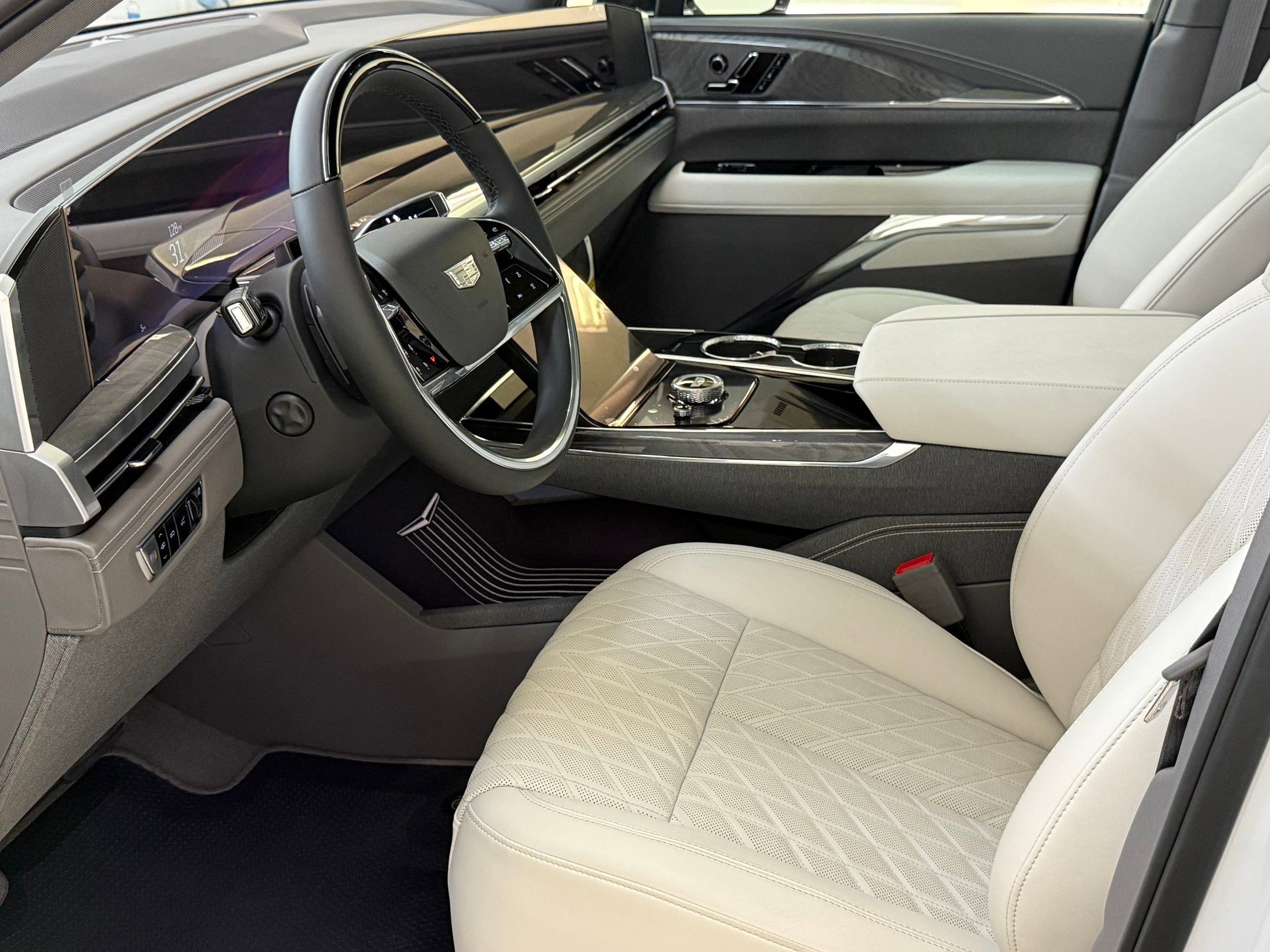 New 2026 Cadillac Escalade IQL Luxury image 5