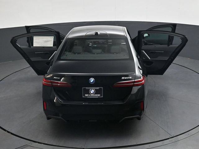New 2027 BMW 550e xDrive w/ Executive Package AWD/4WD image 45