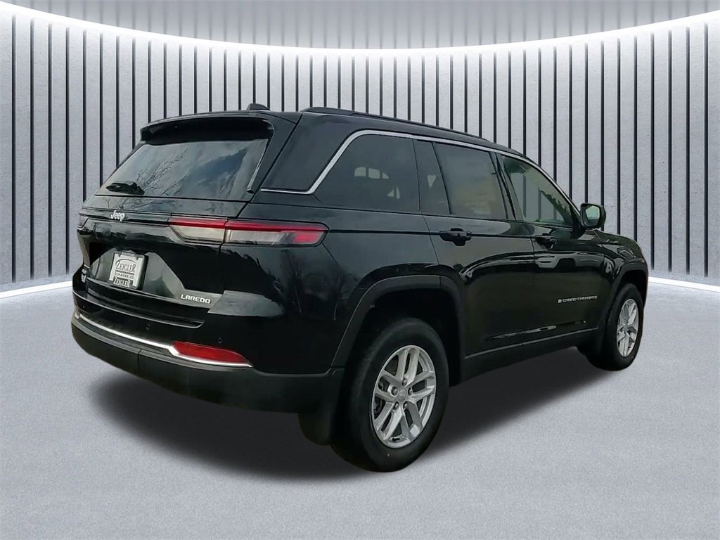 New 2025 Jeep Grand Cherokee Laredo X w/ Luxury Tech Group I image 9