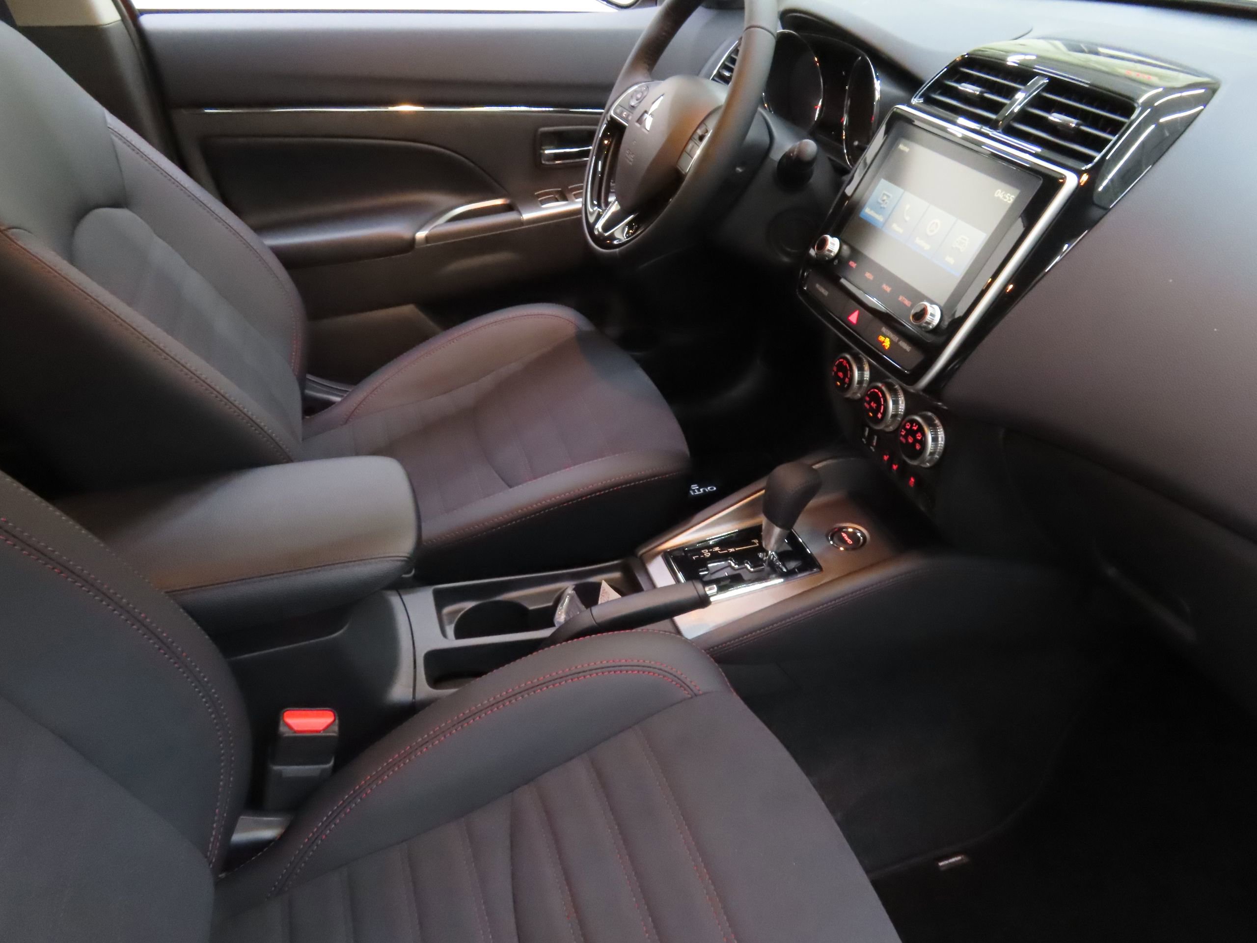 New 2025 Mitsubishi Outlander Sport SE AWD/4WD image 24