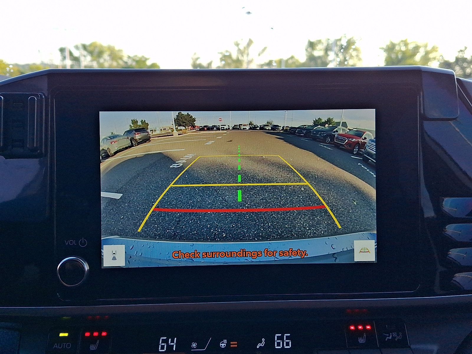 Used 2025 Toyota Camry SE FWD image 18
