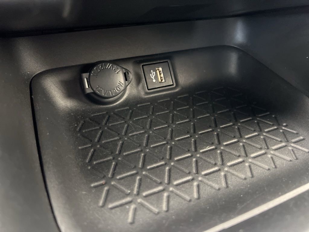 Used 2024 Toyota RAV4 LE image 35