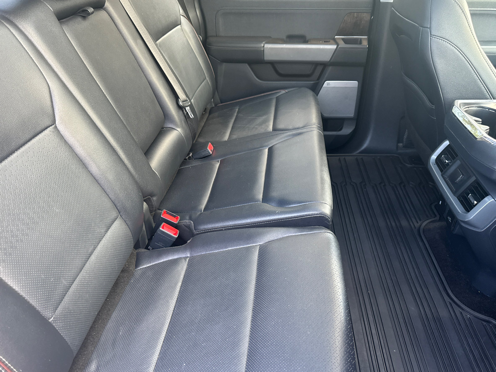 Used 2022 Ford F150 Lariat w/ Max Trailer Tow Package AWD/4WD image 19