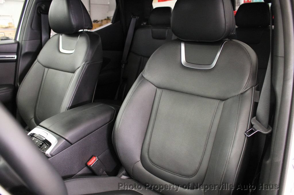 Used 2022 Hyundai Santa Cruz Limited w/ Cargo Package AWD/4WD image 12