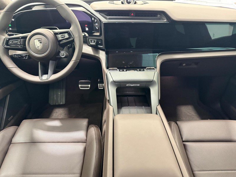 New 2026 Porsche Cayenne Turbo AWD/4WD image 12