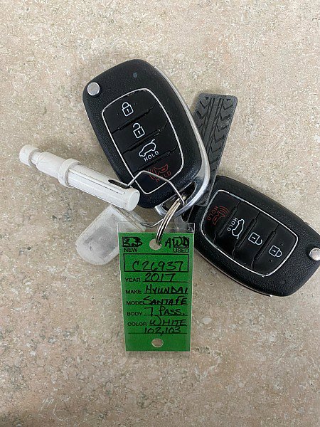 Used 2017 Hyundai Santa Fe SE image 28