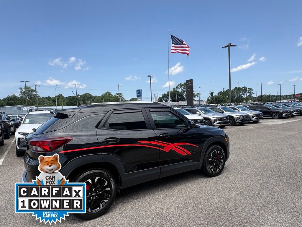 Used 2023 Chevrolet TrailBlazer LT FWD image 2