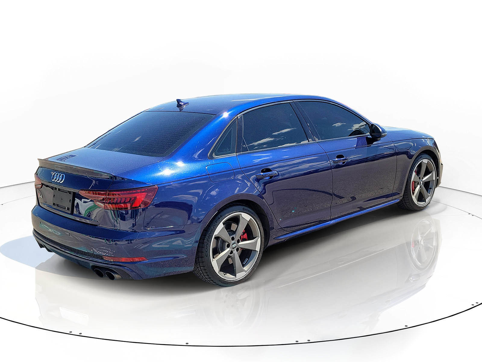 Used 2018 Audi S4 Premium Plus w/ Navigation Package AWD/4WD image 3