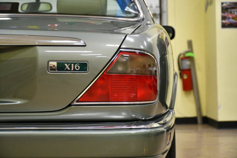 Used 1997 Jaguar XJ6 RWD image 19