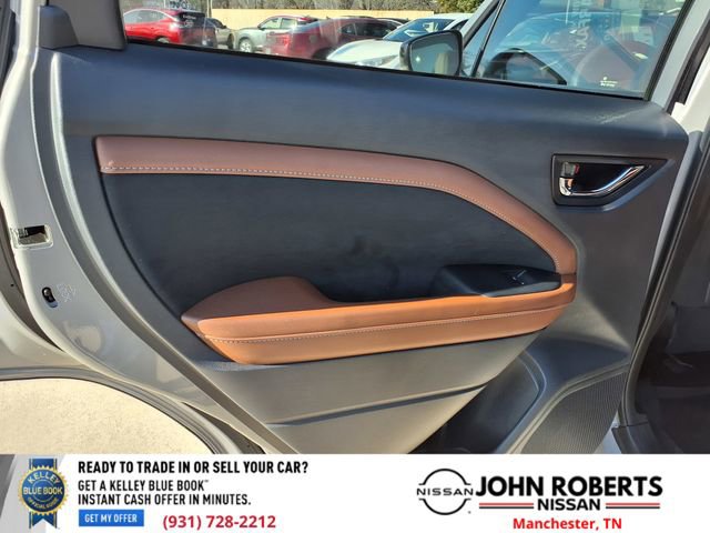 Used 2025 Subaru Forester Touring w/ Popular Package - Touring image 11