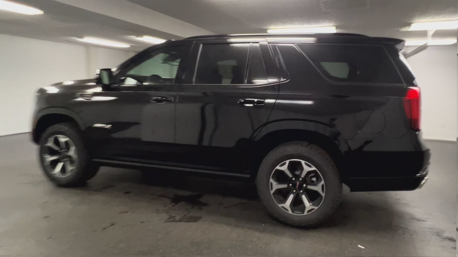 New 2026 GMC Yukon AT4 w/ AT4 Premium Package AWD/4WD image 26