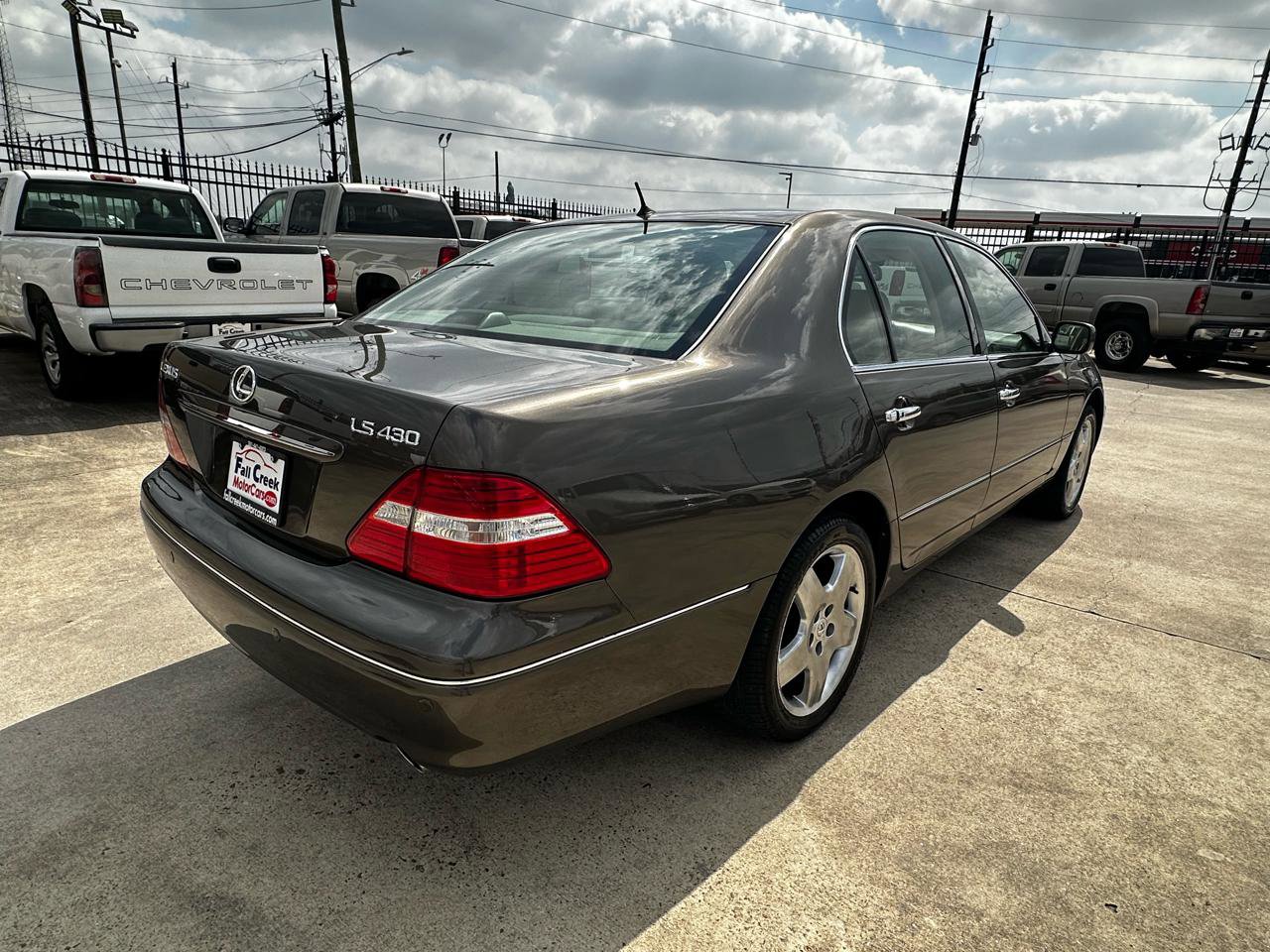 Used 2005 Lexus LS 430 image 6