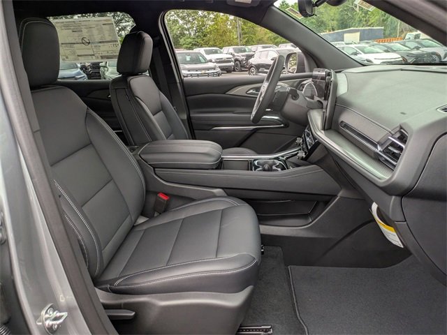 New 2026 Chevrolet Traverse LT w/ Driver Confidence Package image 33