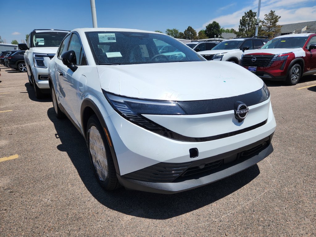 New 2026 Nissan Leaf w/ Floor Mat Package (S+)