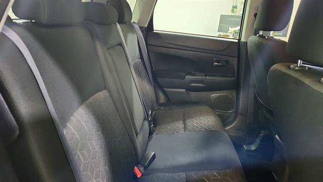 Used 2023 Mitsubishi Outlander Sport ES image 25