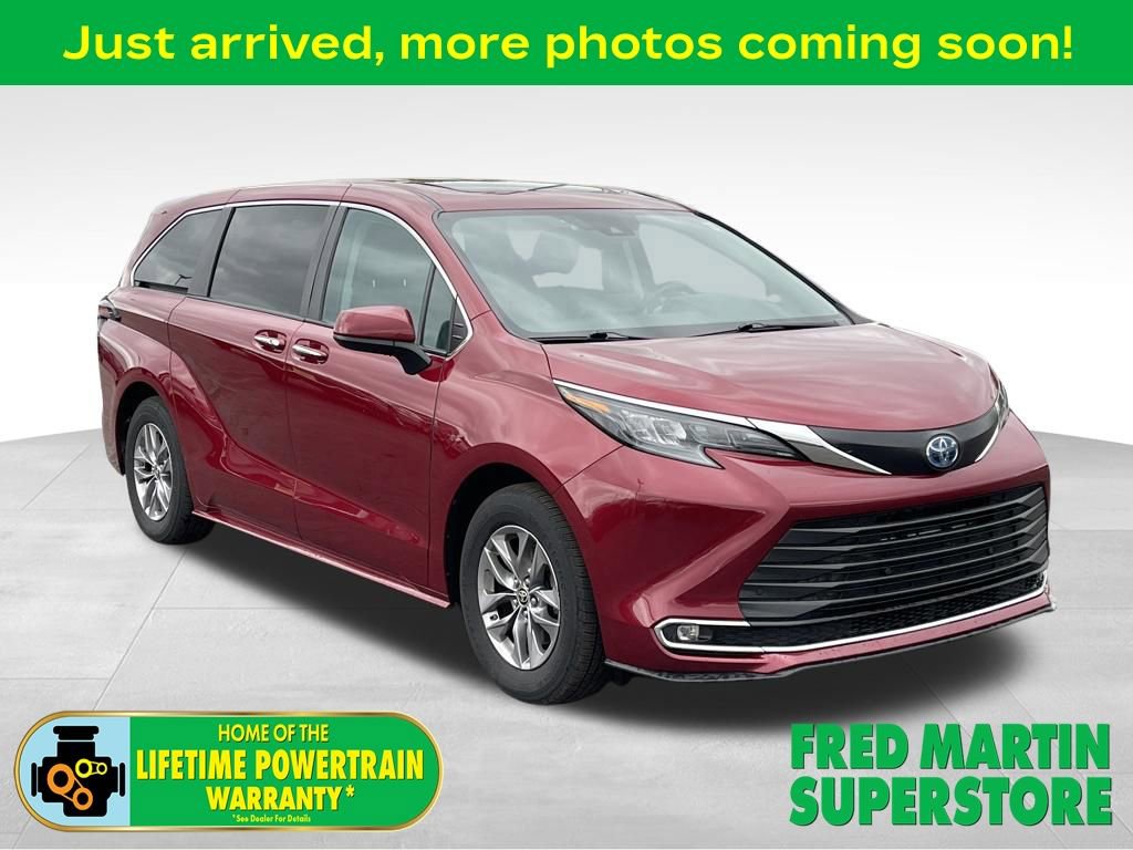 Used 2024 Toyota Sienna XLE
