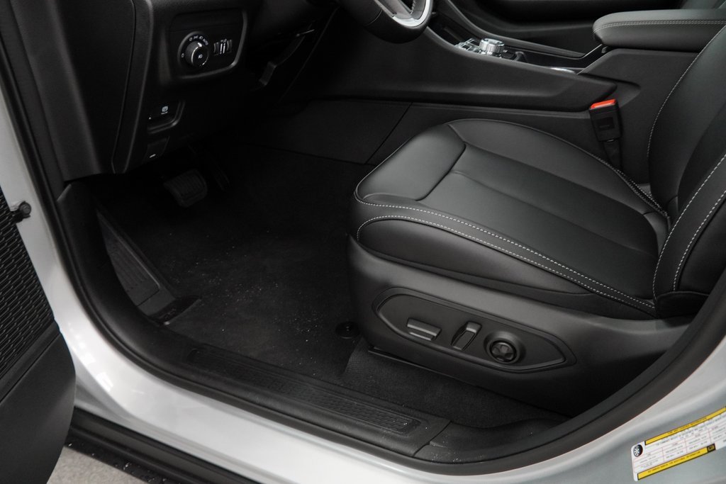 New 2025 Jeep Grand Cherokee Limited image 29