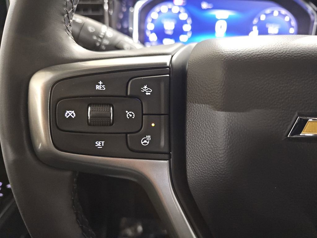 Certified 2025 Chevrolet Silverado 1500 LT AWD/4WD image 21