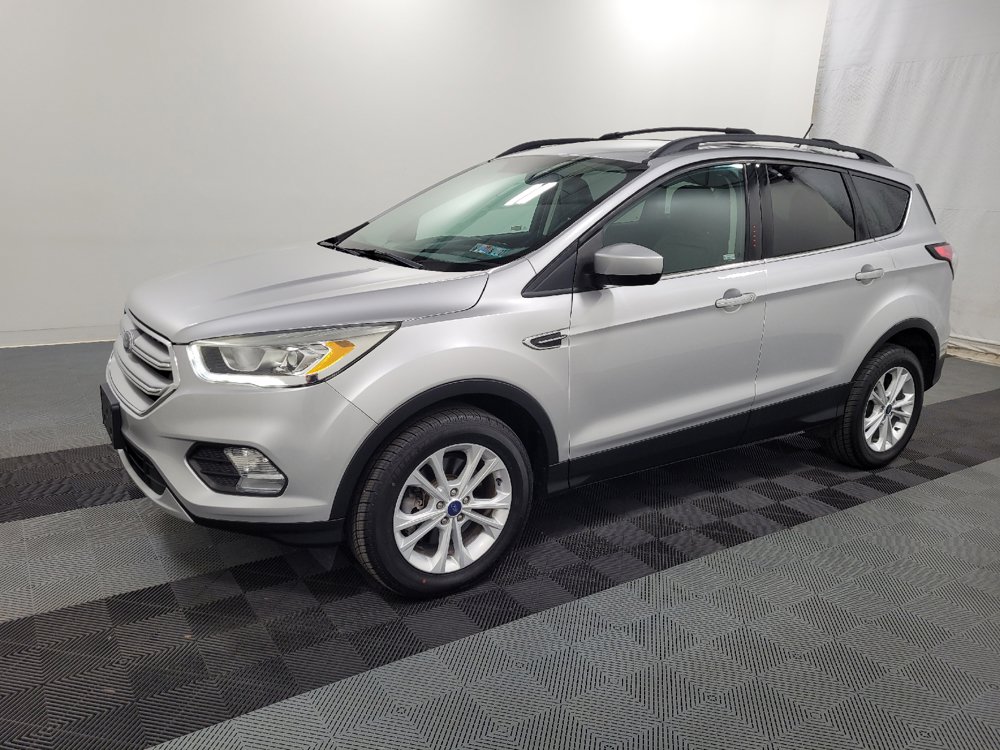 Used 2018 Ford Escape SEL AWD/4WD image 2