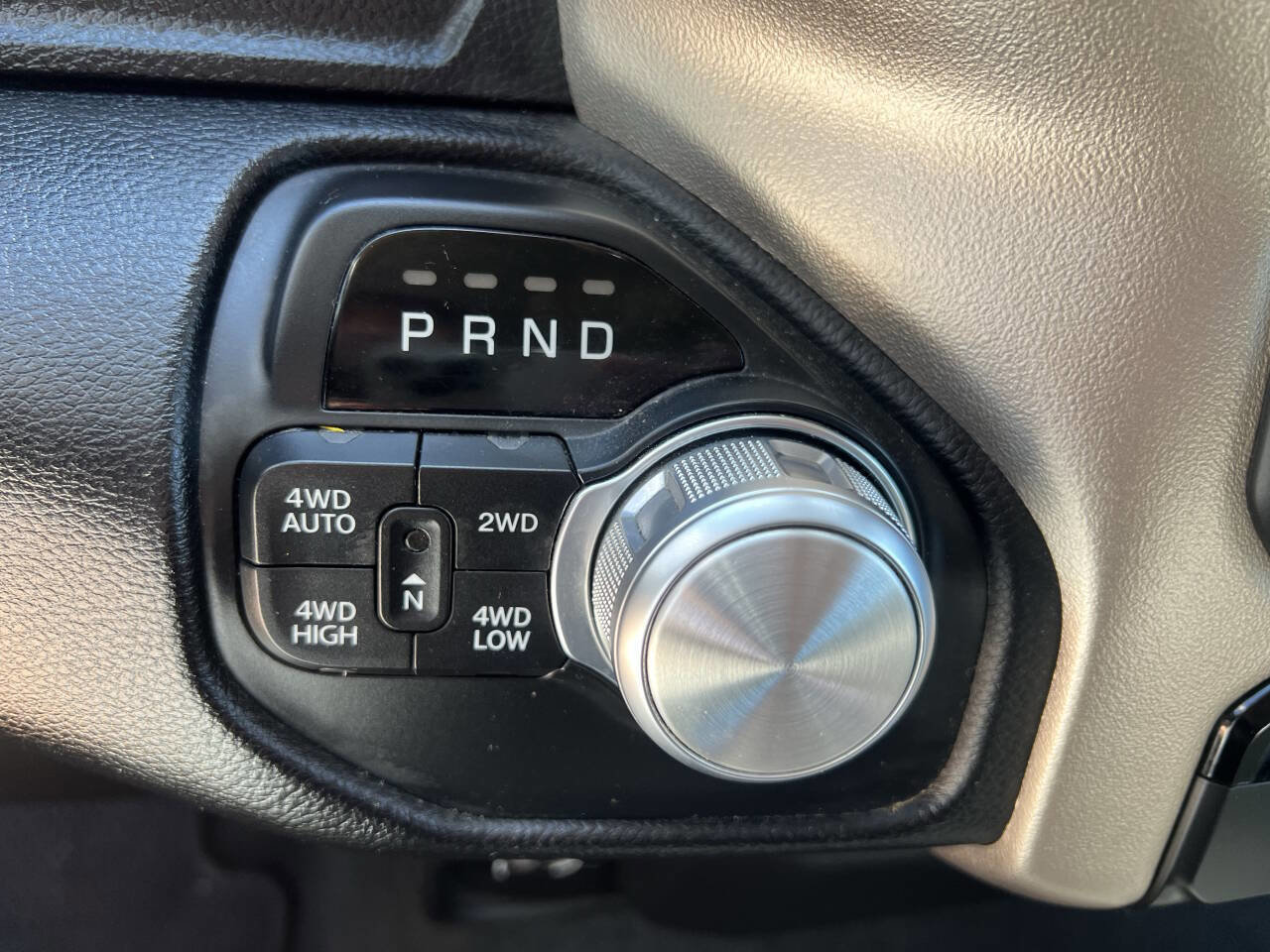 Used 2019 RAM 1500 Laramie image 29