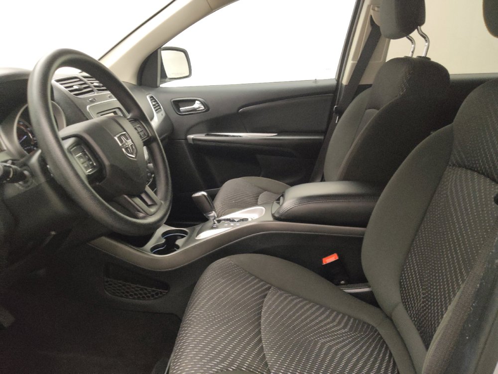 Used 2020 Dodge Journey SE FWD image 17