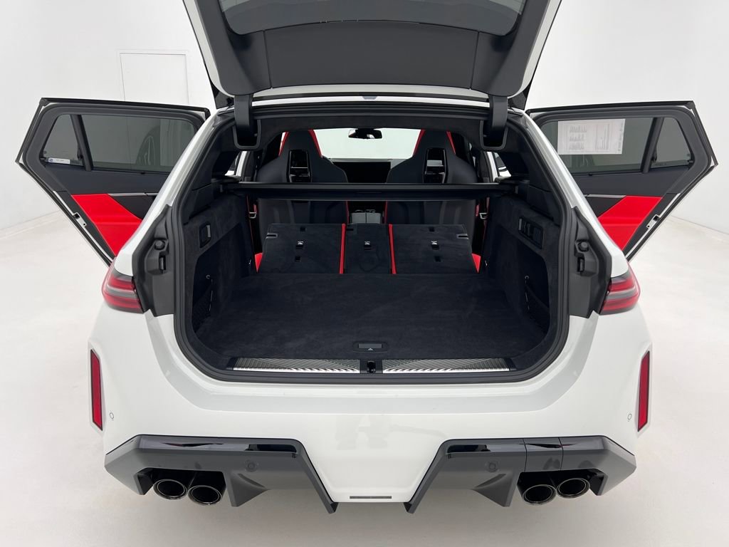 Used 2025 BMW M5 Touring w/ M Driver's Package image 30