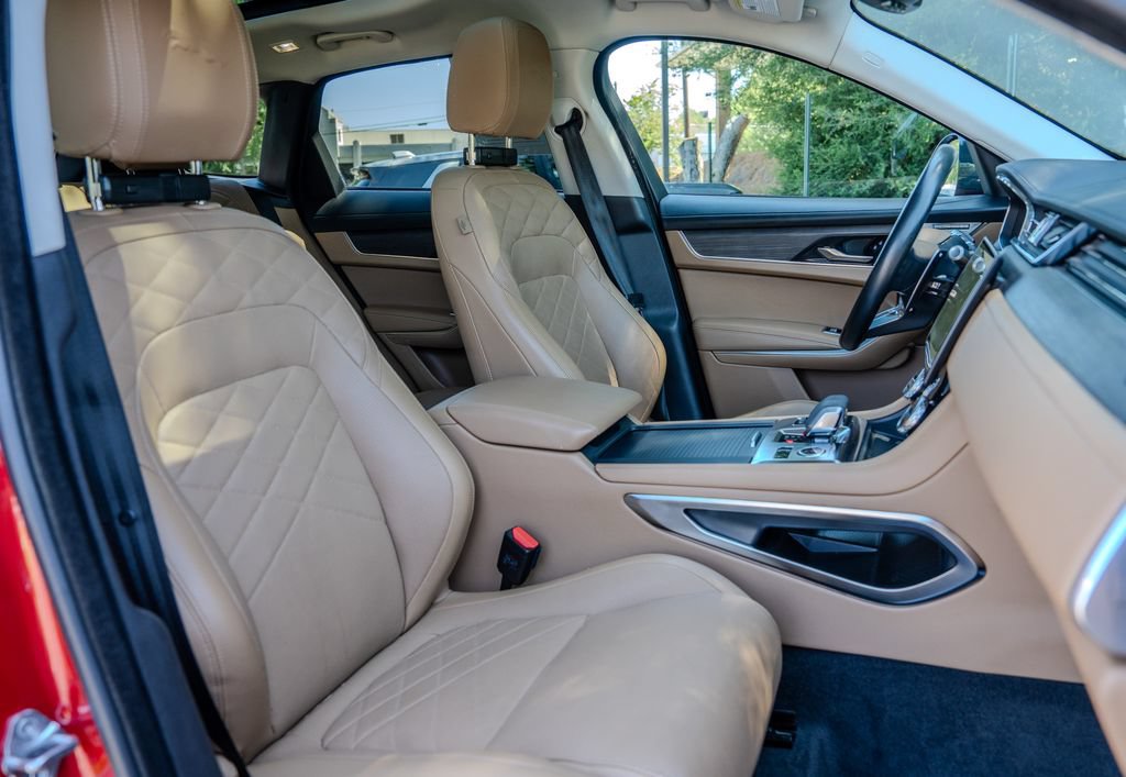 Used 2023 Jaguar F-PACE S AWD/4WD image 21