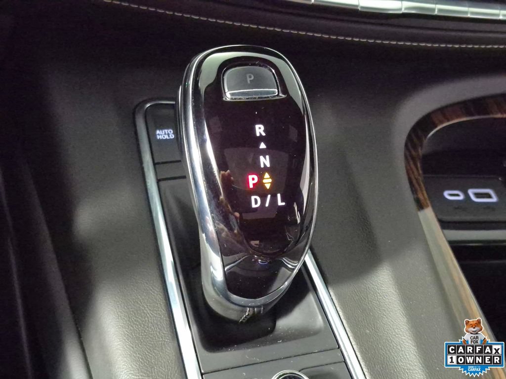 Used 2023 Cadillac Escalade Premium Luxury w/ Performance Package AWD/4WD image 20