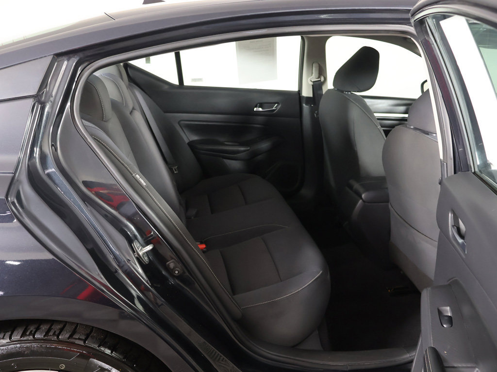 Used 2022 Nissan Altima 2.5 SV FWD image 27