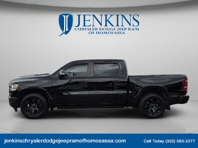 Used 2022 RAM 1500 Laramie w/ Sport Appearance Package AWD/4WD image 9