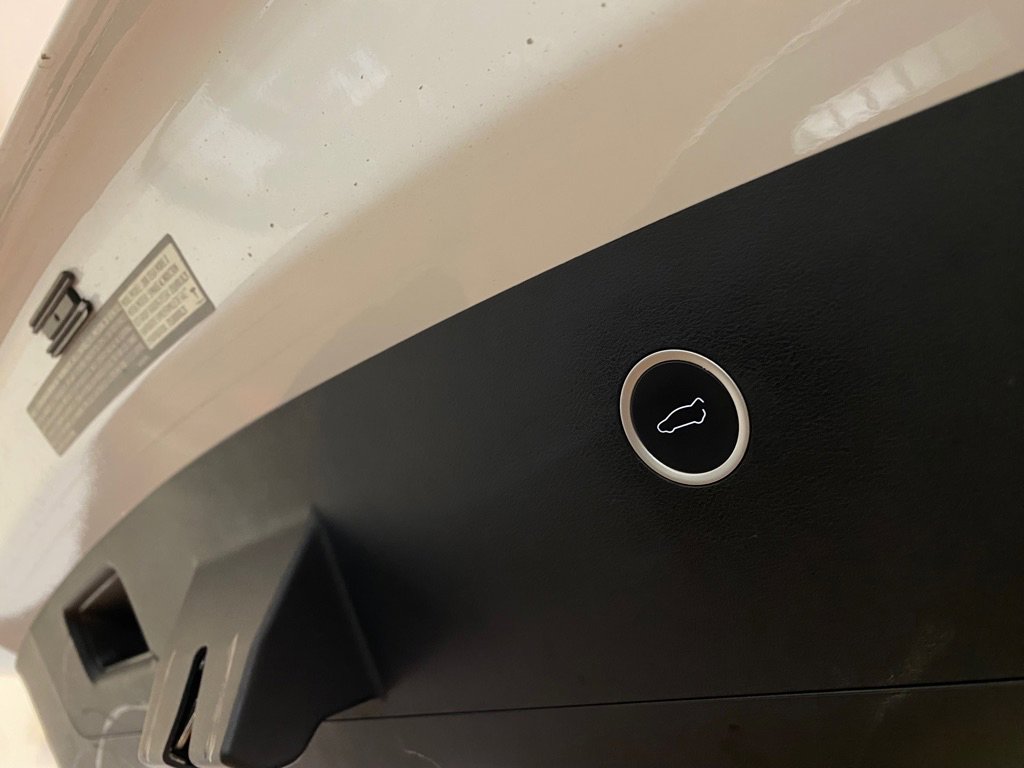 Used 2018 Tesla Model X AWD/4WD image 17
