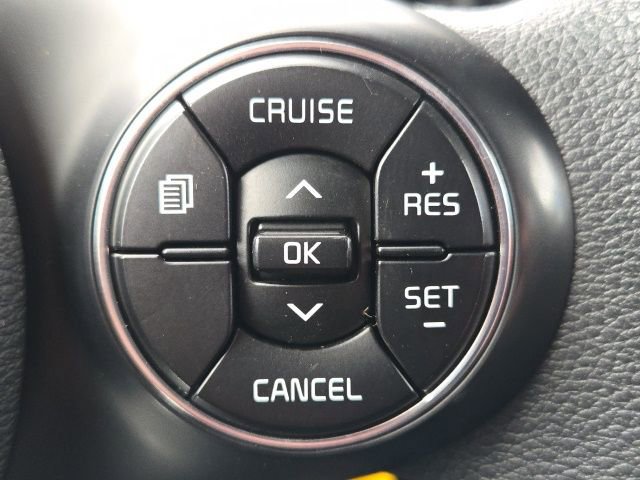 Used 2022 Kia Soul LX w/ Technology Package image 15