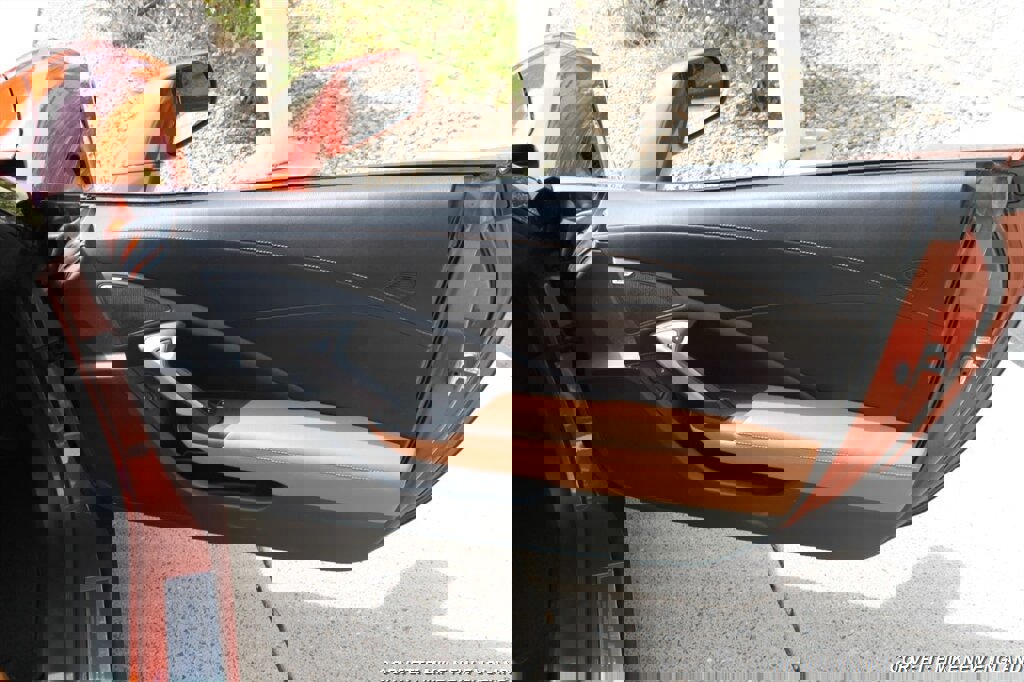 Used 2016 Chevrolet Corvette Stingray Convertible w/ 2LT Preferred Equipment Group image 21