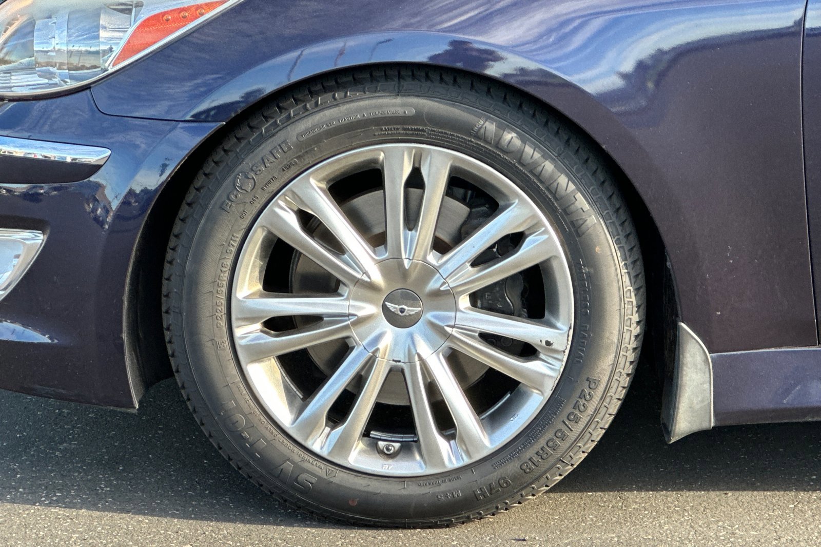 Used 2012 Hyundai Genesis 3.8 w/ Premium Pkg image 25