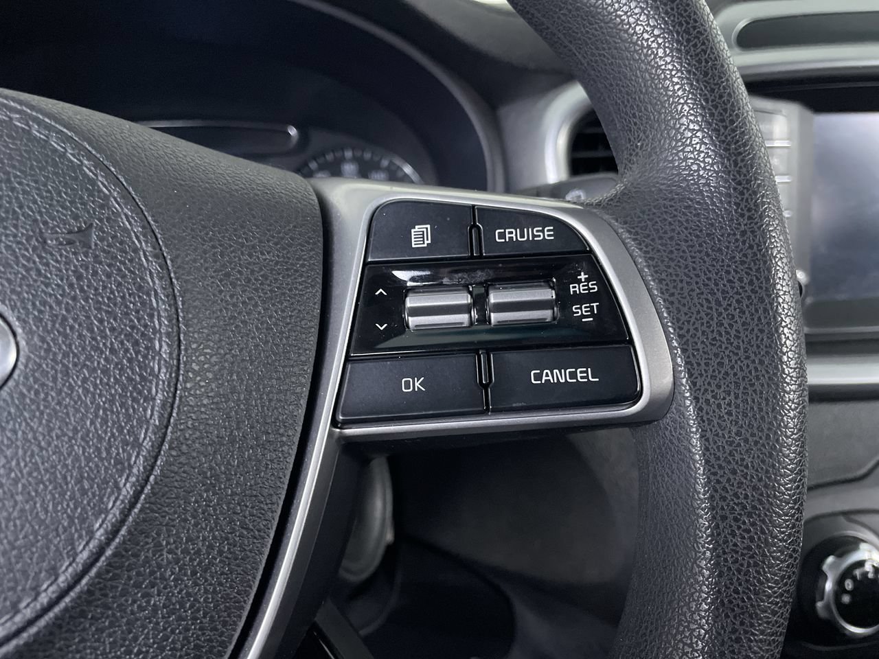 Used 2020 Kia Sorento LX AWD/4WD image 28