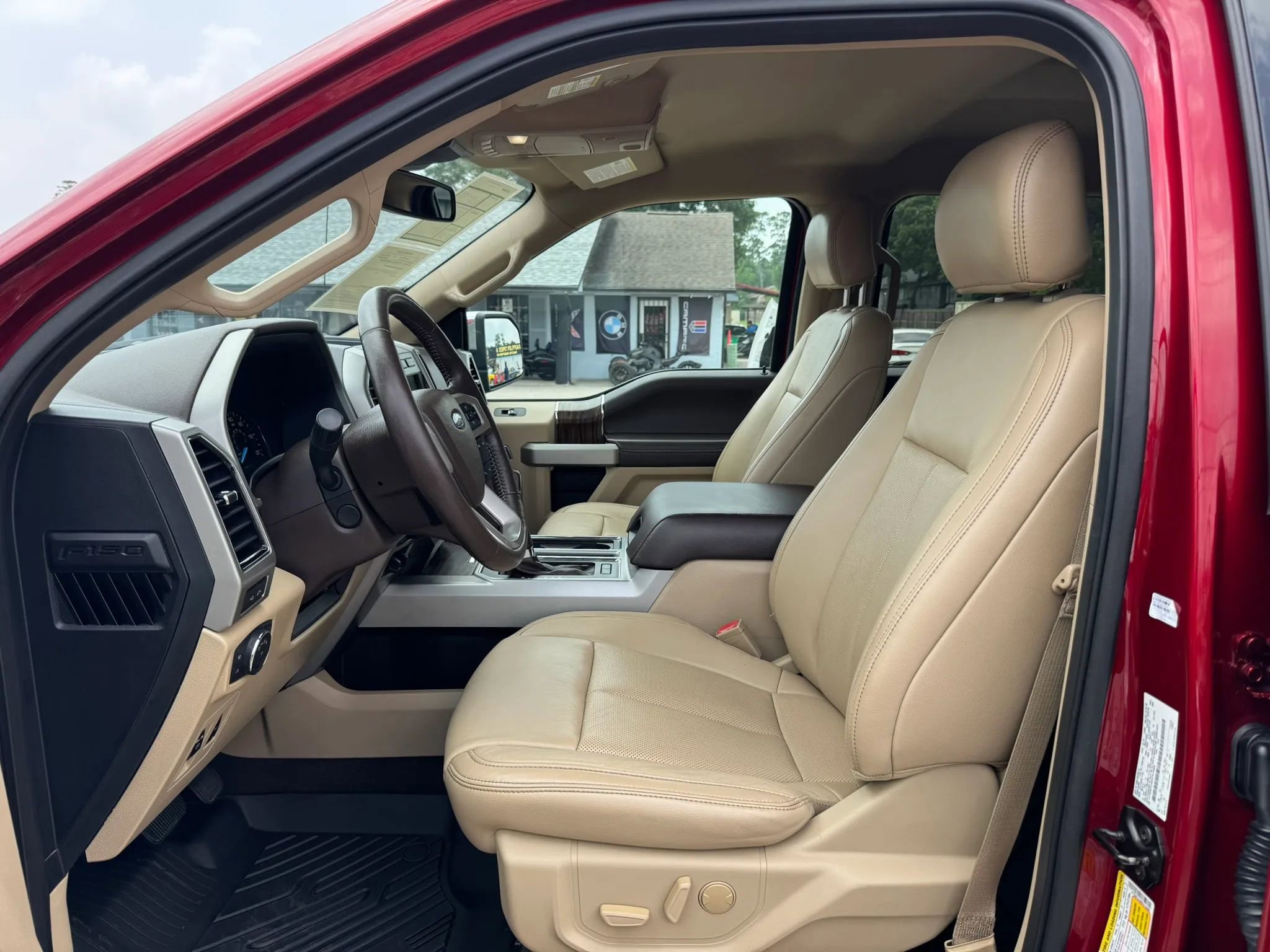 Used 2019 Ford F150 Lariat w/ Equipment Group 502A Luxury RWD image 21