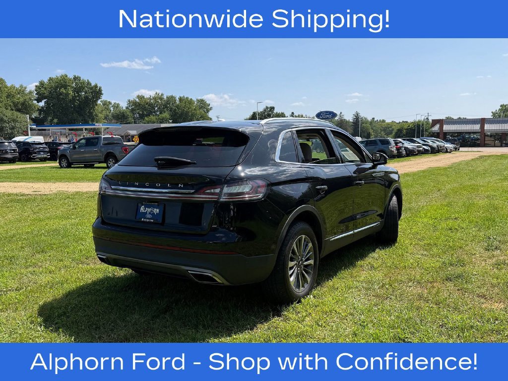 Used 2023 Lincoln Nautilus AWD w/ Premium Package image 3