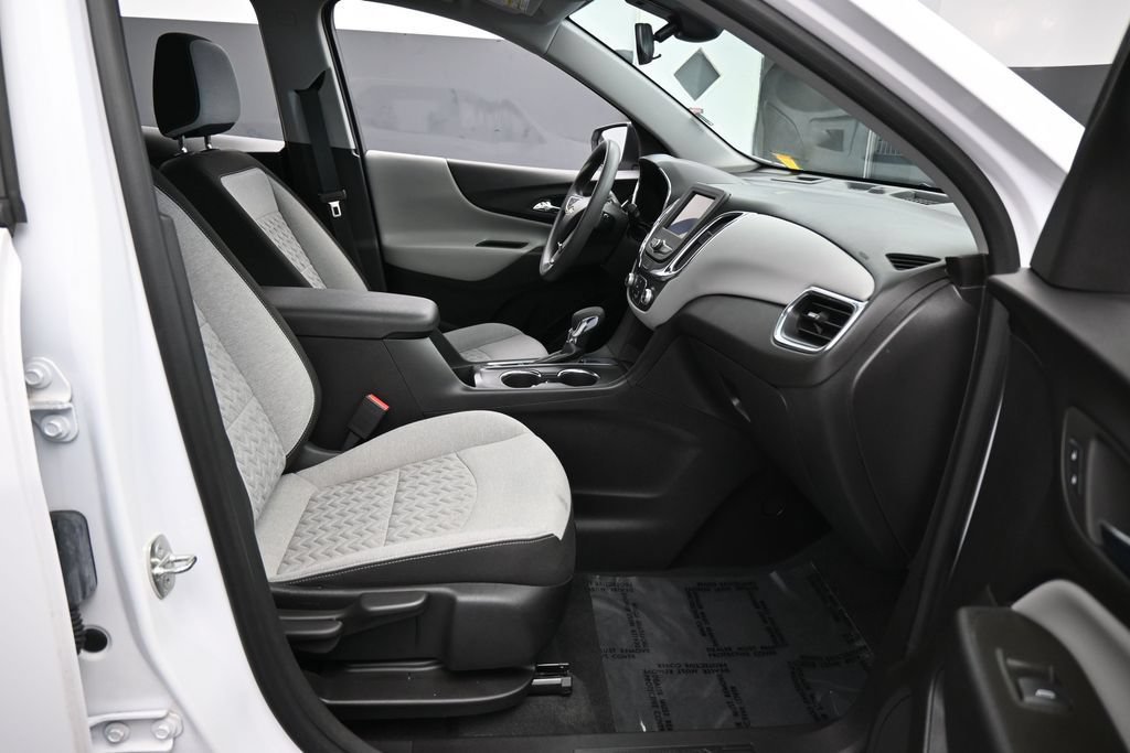 Used 2023 Chevrolet Equinox LS FWD image 36