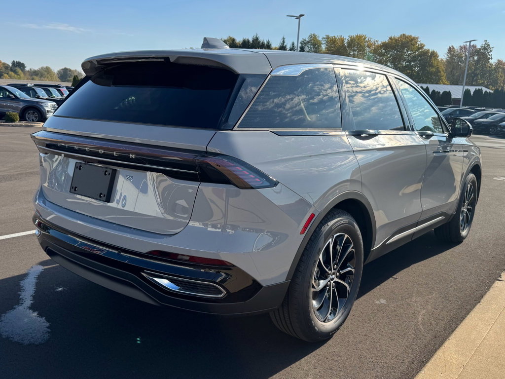 New 2026 Lincoln Nautilus Premier w/ Equipment Group 102A image 8