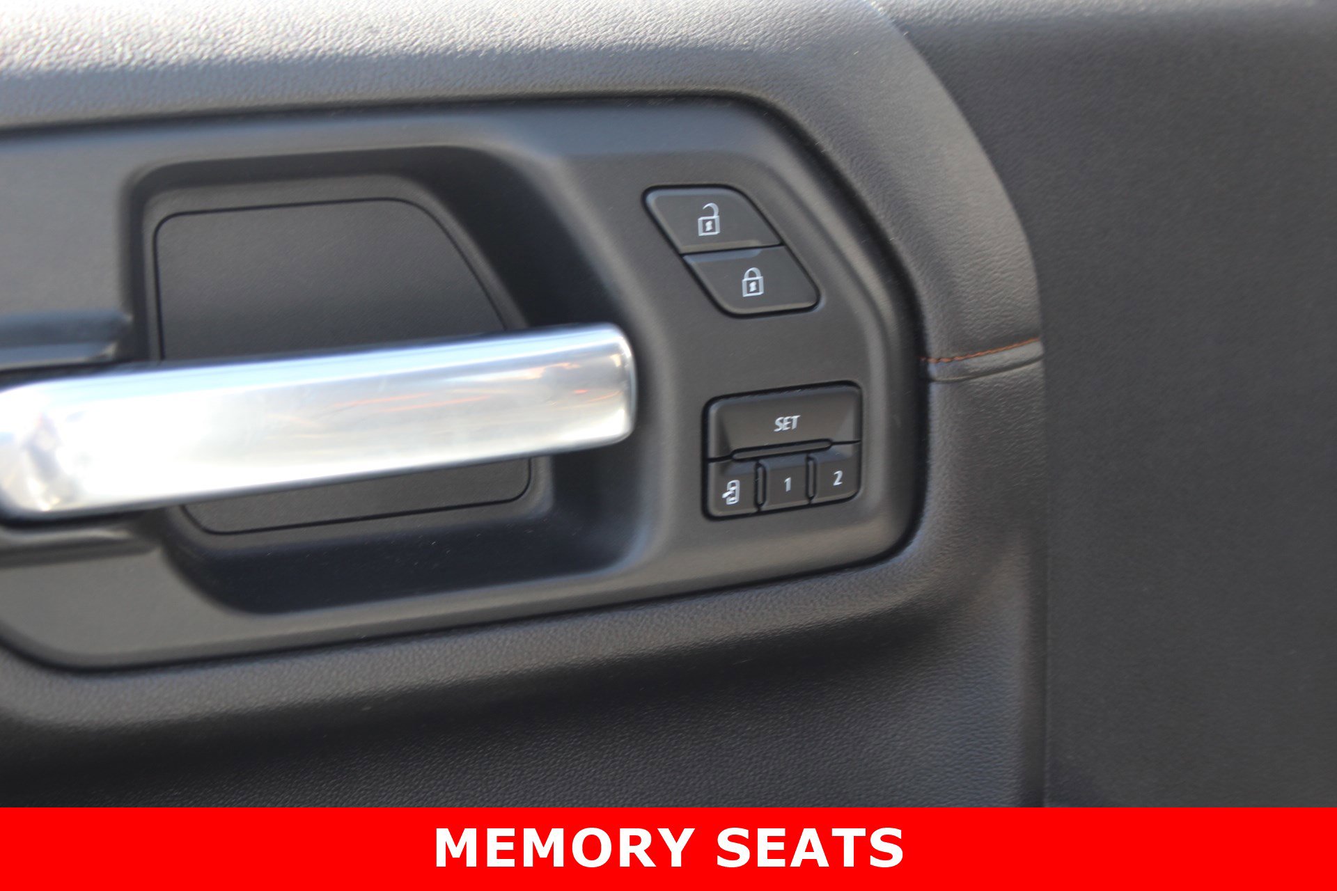 Used 2020 GMC Sierra 2500 AT4 w/ AT4 Premium Package image 13