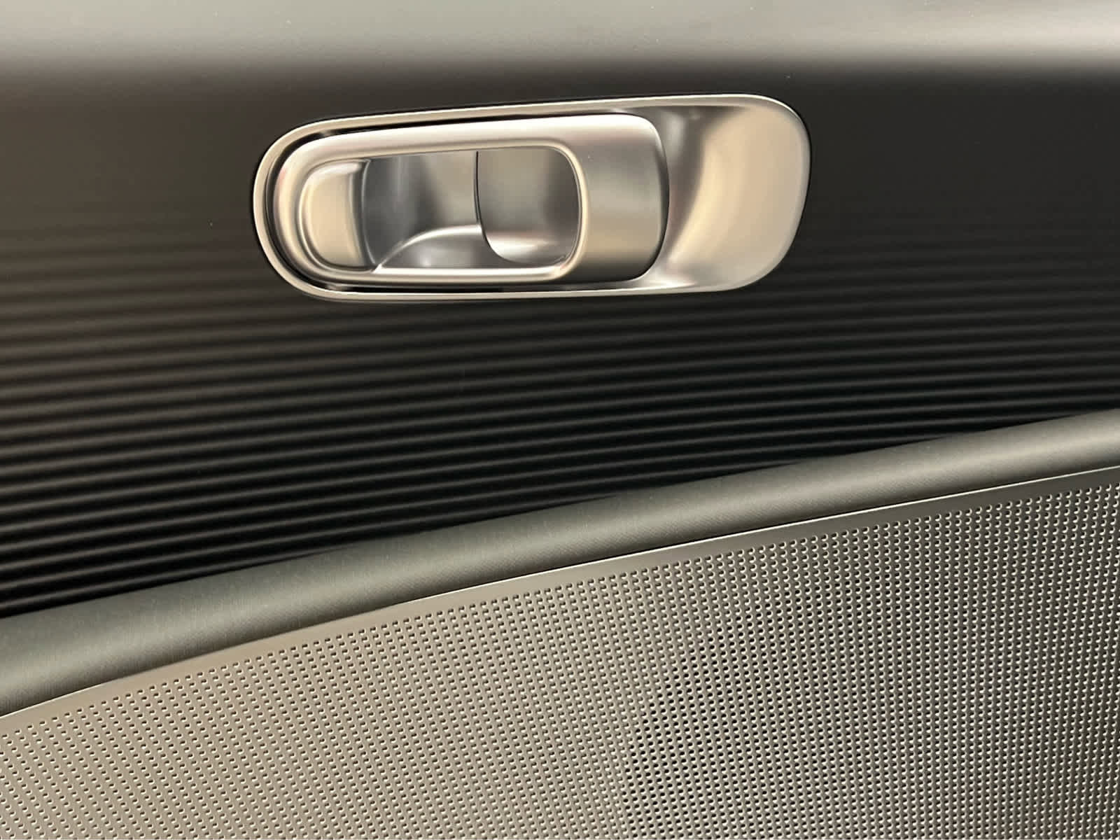 New 2025 Hyundai Ioniq 6 SE image 28