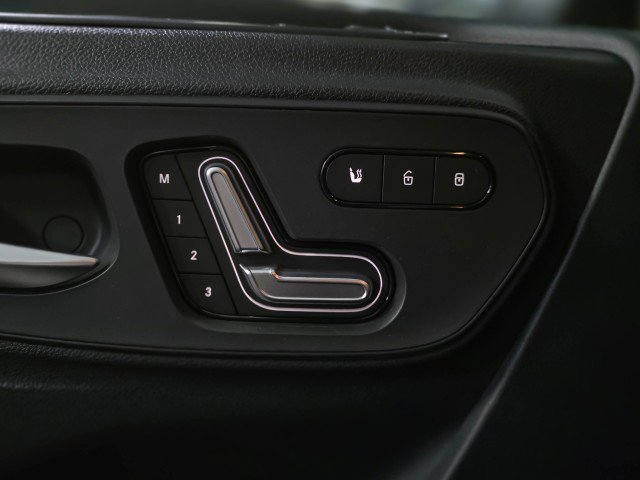 Used 2022 Mercedes-Benz Sprinter 3500 image 28