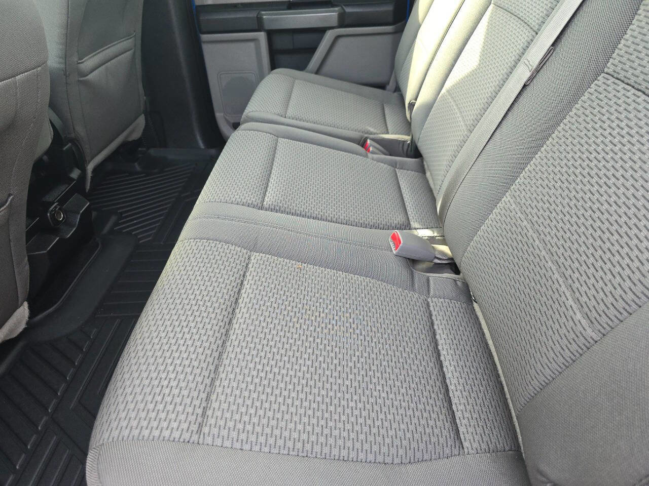 Used 2015 Ford F150 XLT w/ Equipment Group 301A Mid image 21