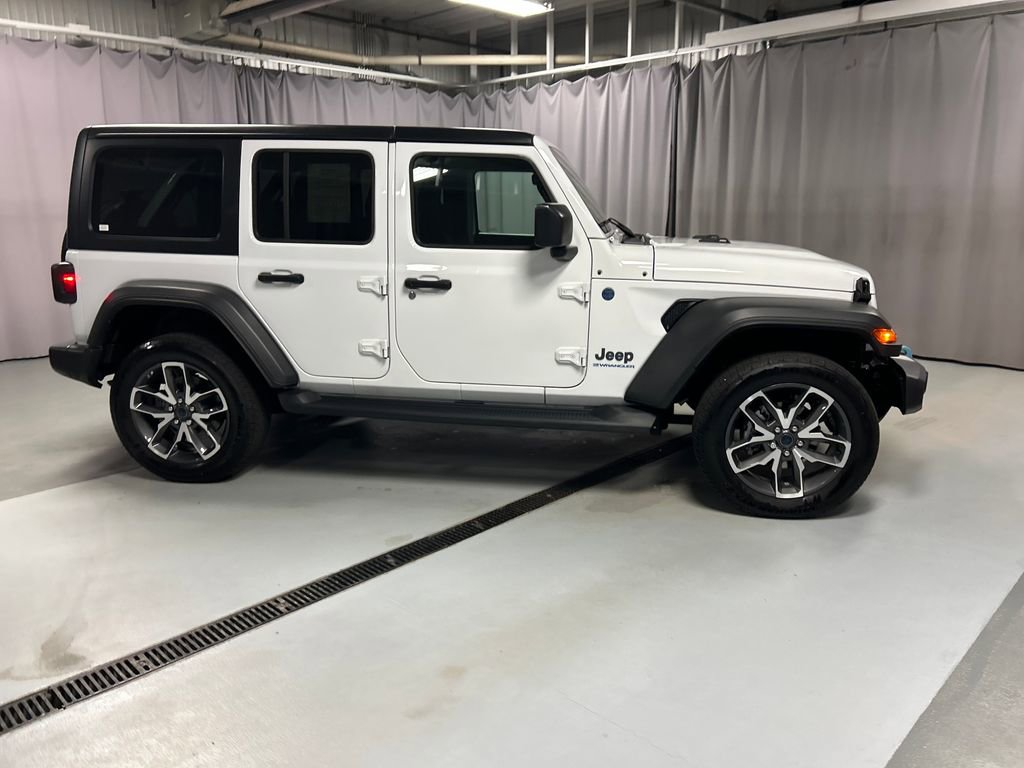 Used 2025 Jeep Wrangler Unlimited Sport S 4xe w/ Convenience Group AWD/4WD image 8