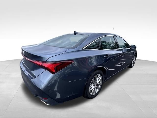 Used 2019 Toyota Avalon XLE w/ Moonroof Package FWD image 7