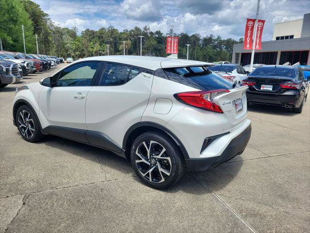 Certified 2018 Toyota C-HR XLE FWD image 3