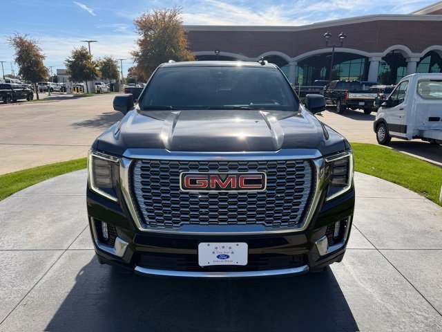 Used 2023 GMC Yukon Denali image 2