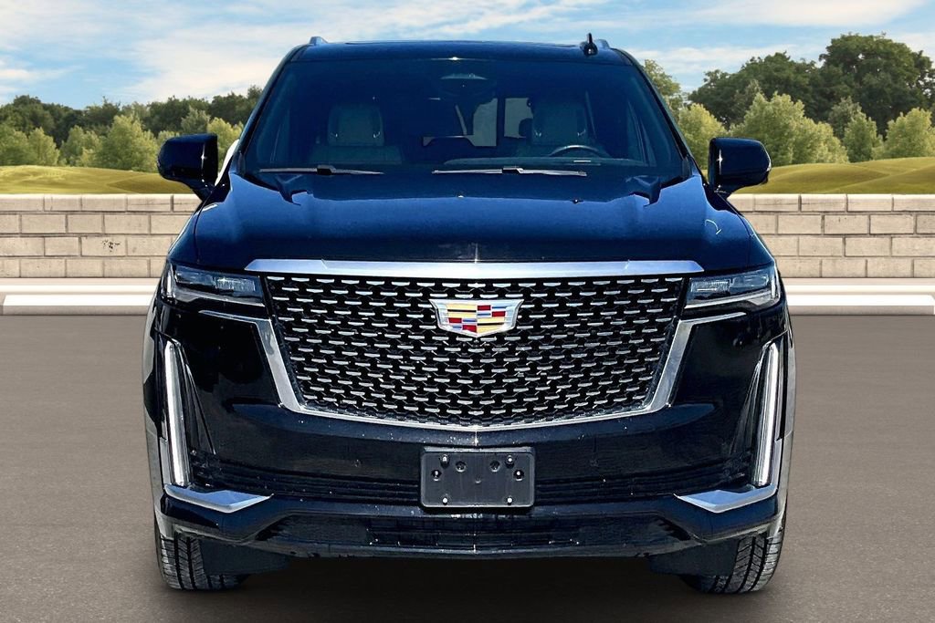 Used 2024 Cadillac Escalade Premium Luxury image 3
